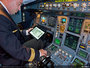 Airbus перенесет бортовую документацию на iPad