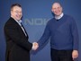 Продаст ли Nokia мобильный бизнес Microsoft?