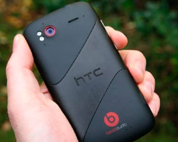 HTC представит музыкальный смартфон One V на выставке MWC