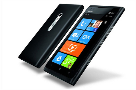 Продажи смартфона Nokia Lumia 900 начнутся 8 апреля