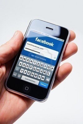 Facebook ускоряет свою мобильную версию