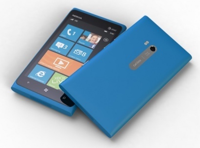 Nokia удешевляет Lumia 900