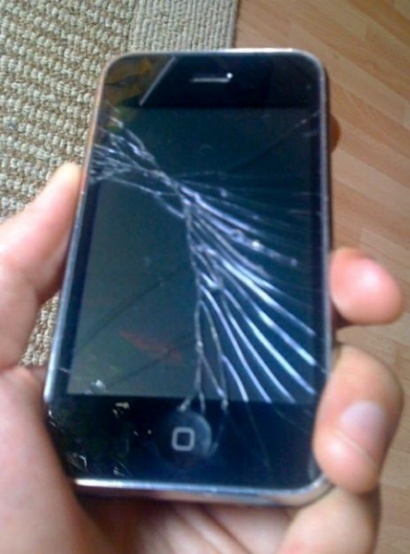 Наиболее часто встречающиеся виды ремонта iPhone