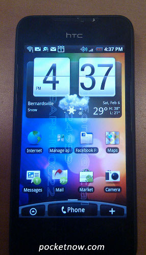 Фото смартфона HTC Incredible