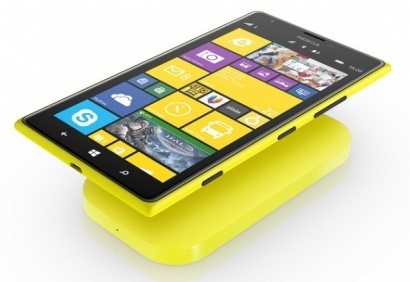 У Nokia Lumia 1320 появится два переемника