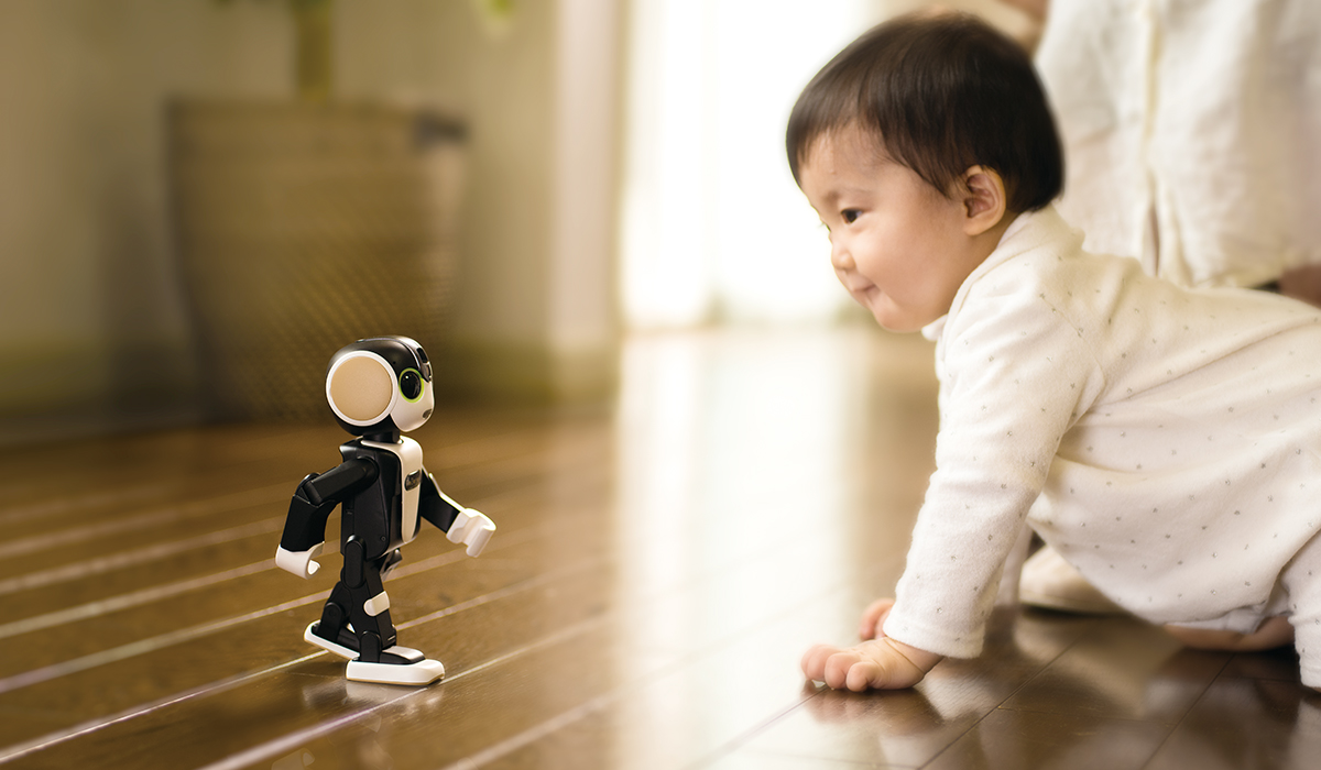 Sharp RoboHon - очаровательнейший симбиоз смартфона и робота