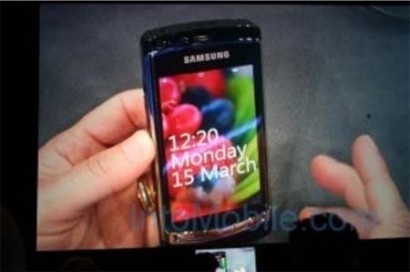 Samsung не делала коммуникатор с Windows Phone 7
