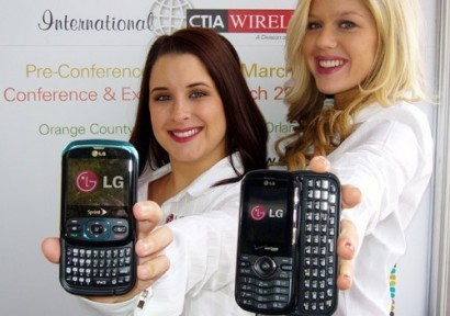 LG Remark LN240: QWERTY слайдер для Sprint