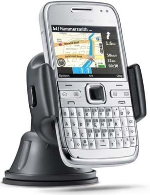 Nokia E72 в белом, с обновленным ПО и «украшением»